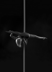 POLE DANCE Moves/Tricks - "Jade Split" (Poledance Passion) Poledance Passion Shooting - LATE NIGHT TALES Christina Bulka Fotograf